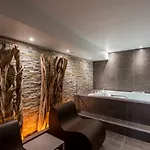 Отель Koru & Private Wellness Autre-Eglise