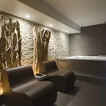Koru & Private Wellness Отель