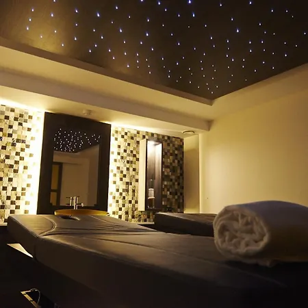 Koru & Private Wellness Hotel